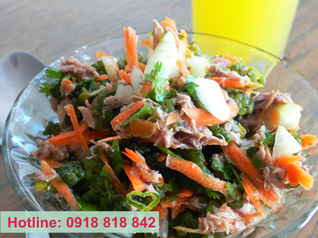 cach-lam-salad-rong-nho-tuoi-ngon-kieu-fiji
